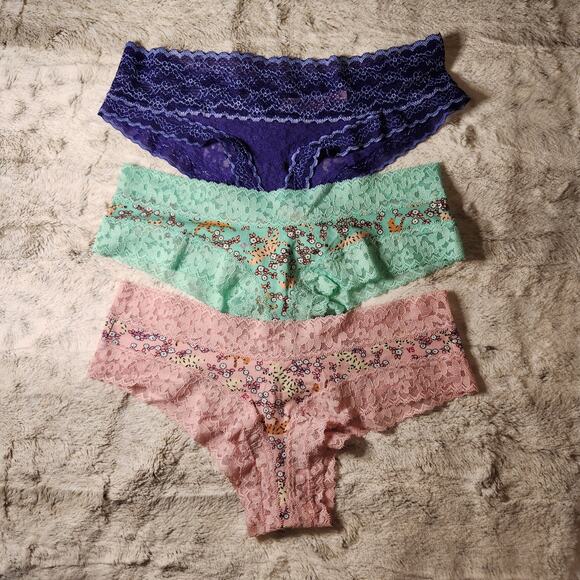 NWOT Victoria's Secret Pink Purple Green Lace and Cotton Cheeky Panty Set Size S - Picture 1 of 6